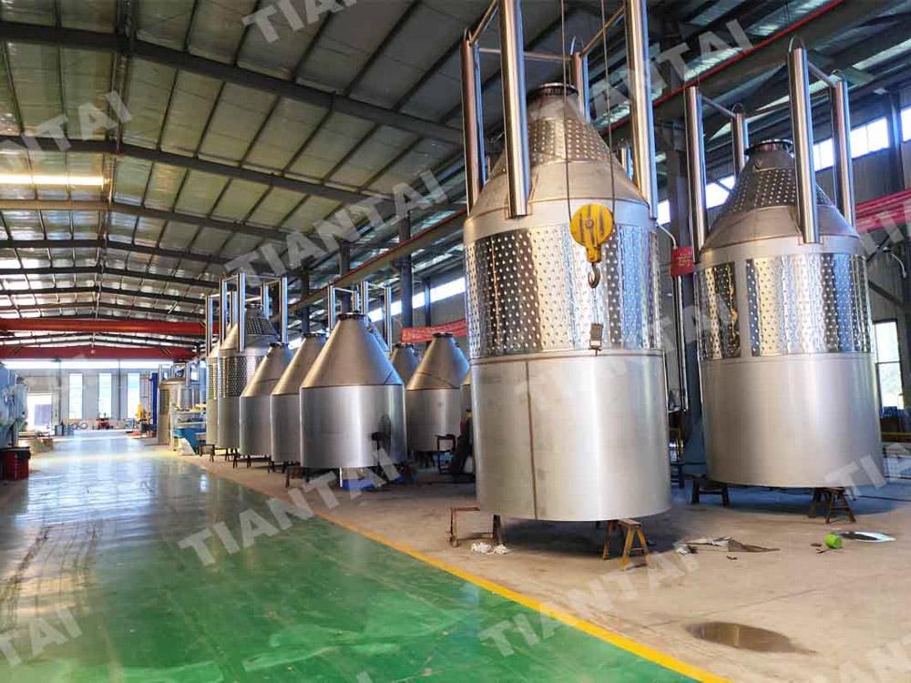 <b>Tiantai 20T fermenters and bbts started fabrication</b>